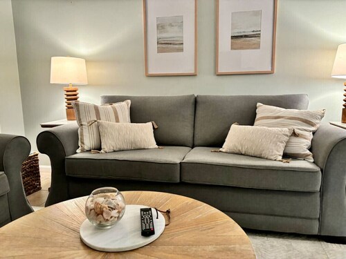 Cozy Beach Condo! Safe Complex!