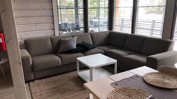 Villa, Beach View | Ruang tamu | TV skrin rata