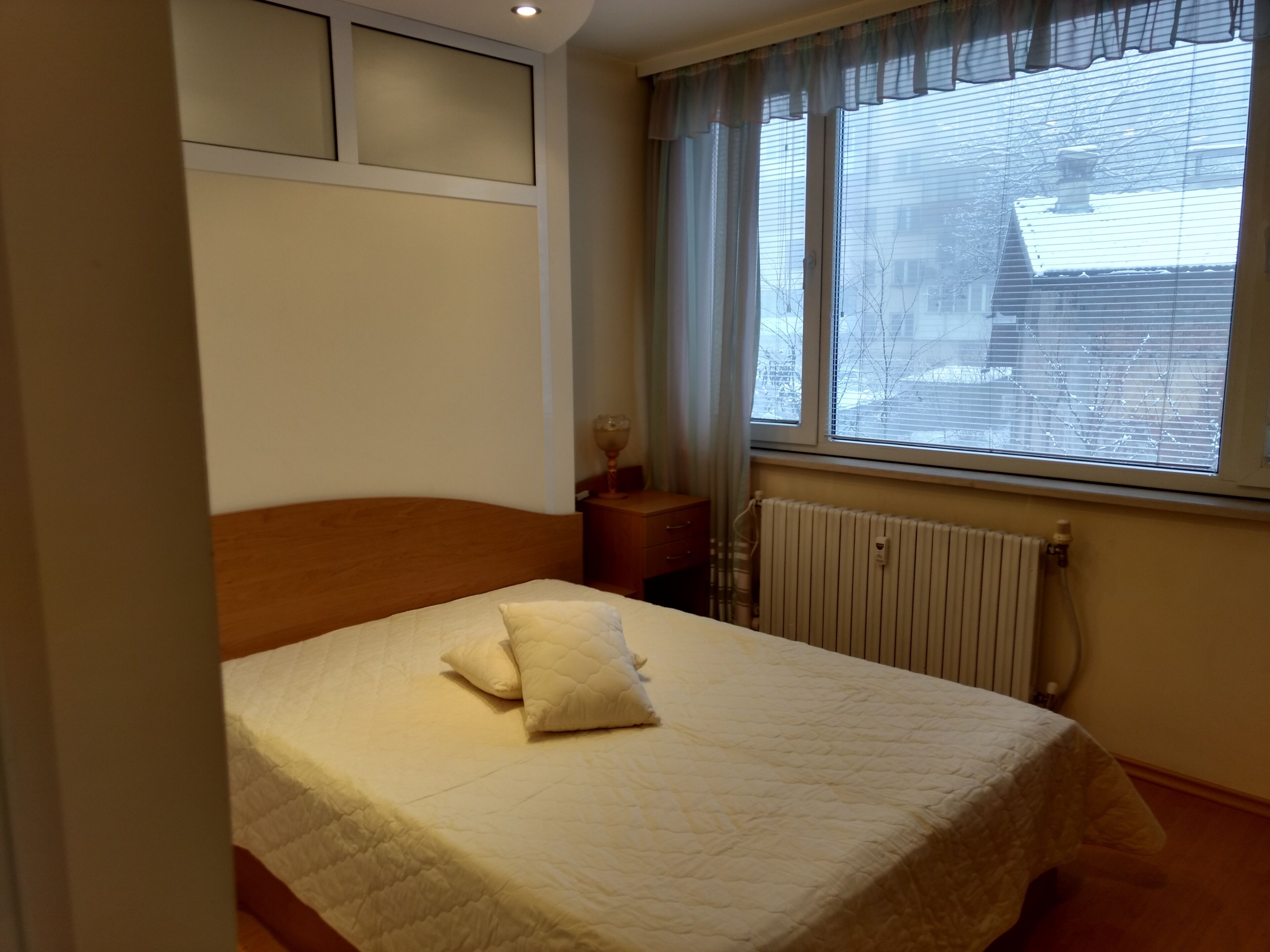 1 habitación, tabla de planchar con plancha, wifi y ropa de cama 