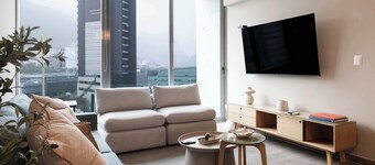 Mountain View Apt: Pool, Gym & Prime Location