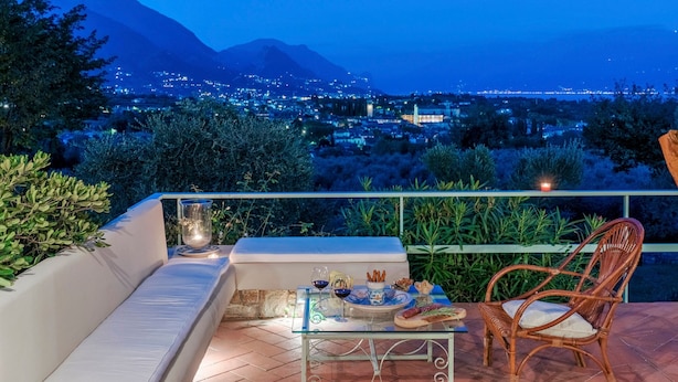 Unclassified image, 1 of 40, button - Villa del Prato 8 Emma Villas (San Felice del Benaco)