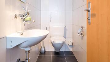 Apartment, Bergblick | Badezimmer