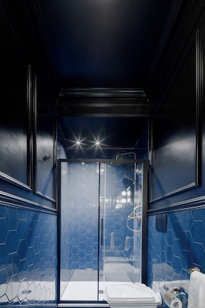 Deluxe Single Room | Bathroom