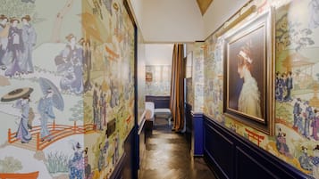 Suite Deluxe | 1 camera, ferro/asse da stiro, Wi-Fi gratuito