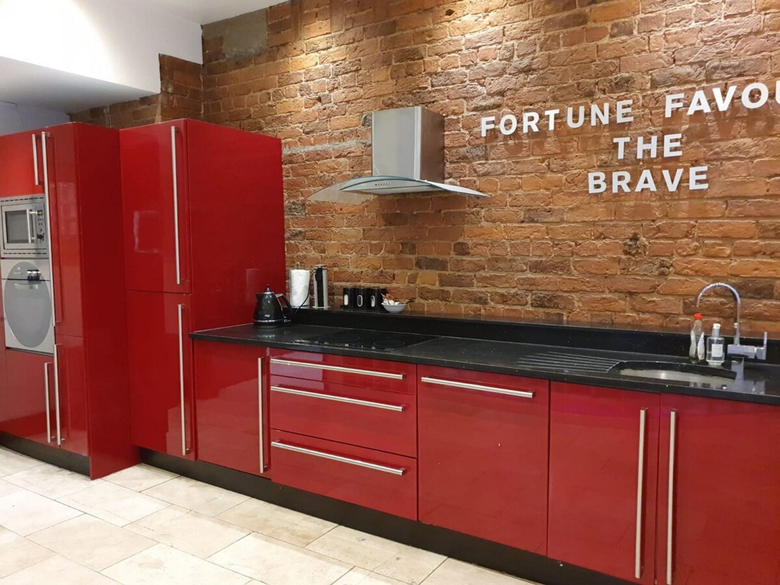 아파트 | 11 개의 침실, 방음 설비