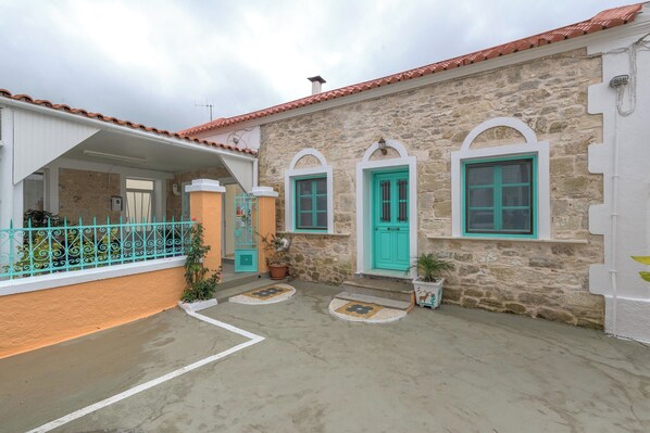 Exterior - Rhodes Heaven Apartments - Jasmine  (53XC+XF2 Malonas, Greece)