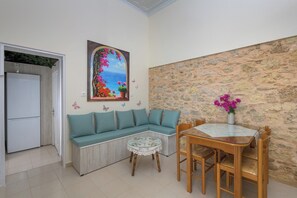 Dining - Rhodes Heaven Apartments - Jasmine  (53XC+XF2 Malonas, Greece)