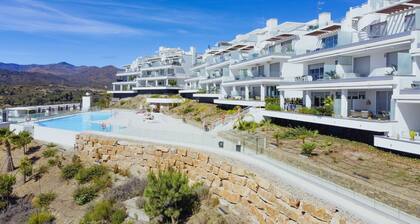 Oceana Views - 2 Bedroom Apartment