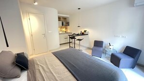 1 bedroom, iron/ironing board, free WiFi, bed sheets - Luxury apartment with terrace, relax and confort in the old town (Split)