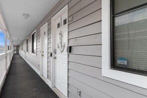 Exterior detail - Walk to Beach - 2 Bedroom Condo (Murrells Inlet)