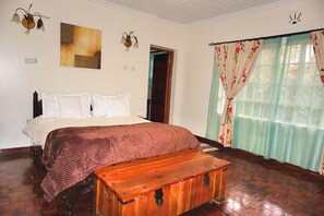 3 chambres, fer et planche à repasser, Wi-Fi, literie fournie