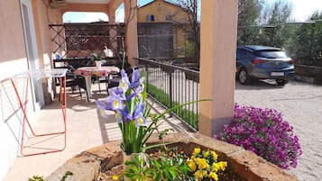 Apartment (Ferienwohnung Mit Terasse und Klimaan) | Balcony