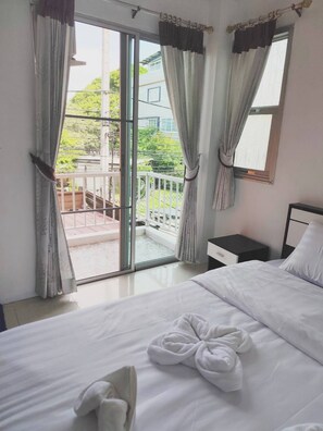 Chambre Double Supérieure, vue ville