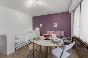 Dining - Cosy studio with terrace (Crans-Montana)