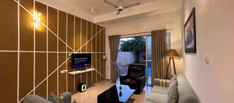 Touchwood 4 BHK With Pvt Pool By Stellar Stays