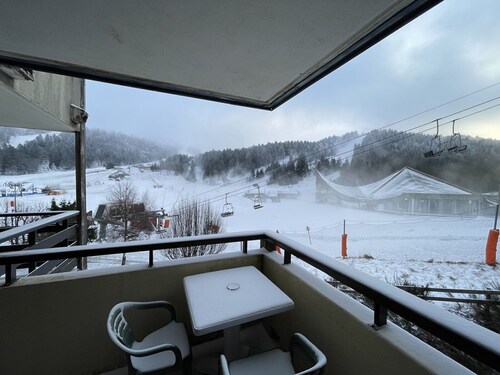 Confortable T2 avec balcon au cœur de la station, proche pistes et commerces
