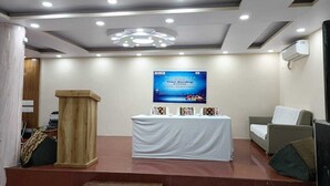 Unclassified image, 3 of 11, button - Hotel Rekha International (Rajgir)