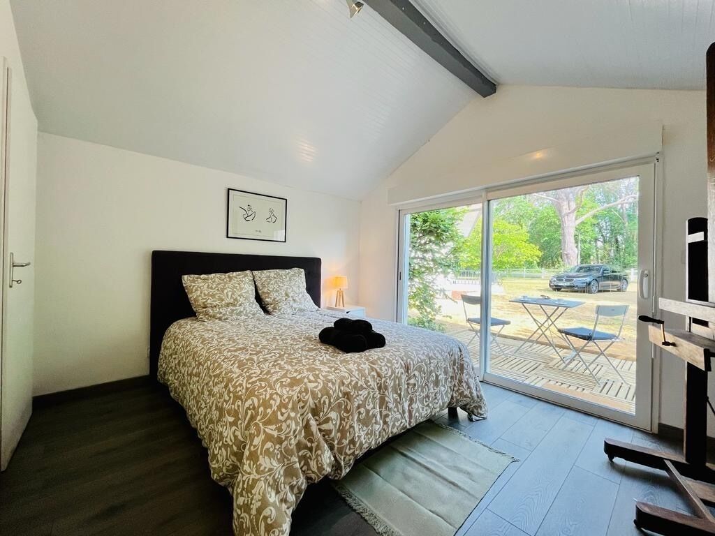 5 quartos, ferros/tábuas de passar roupa, Wi-Fi de cortesia