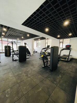 Fitness facility - Charming 1-bedroom apartment in enchanting Nairobi with fitness room, WiFi (Nairobi)