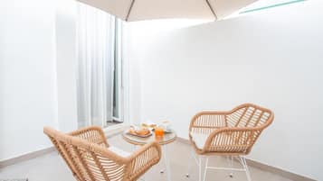 Superior Room, Garden View | Terrace/patio