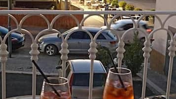 Deluxe Room, Balcony | Terrace/patio