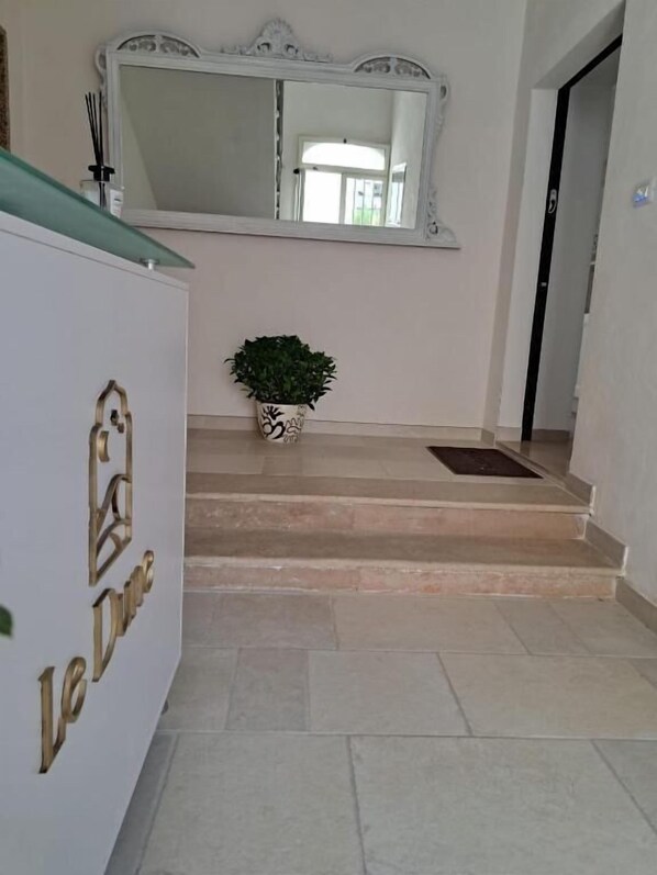 Reception - Le Dune Luxury Rooms (Vieste)