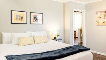 1 bedroom, desk, iron/ironing board, WiFi