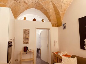 Superior Apartment (DIMORA CARLOTTA) | Dining room