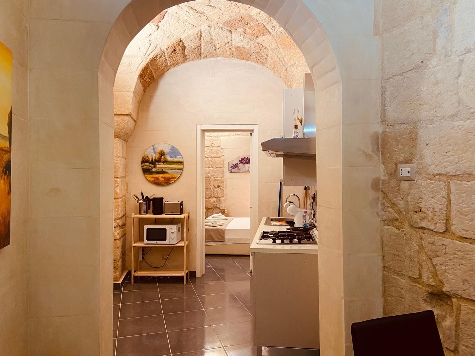 Superior Apartment (DIMORA MARTINA) | Private kitchen | Full-size fridge, microwave, oven, stovetop