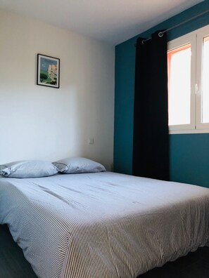 3 soverom, strykejern/-brett, wi-fi og sengetøy