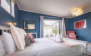 4 bedrooms, iron/ironing board, travel cot, WiFi