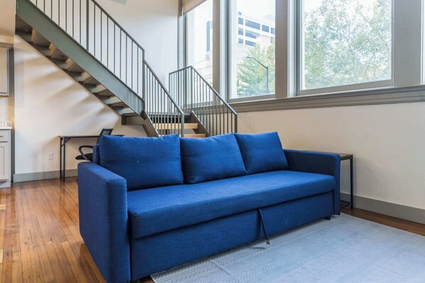 Téléviseur, bureau