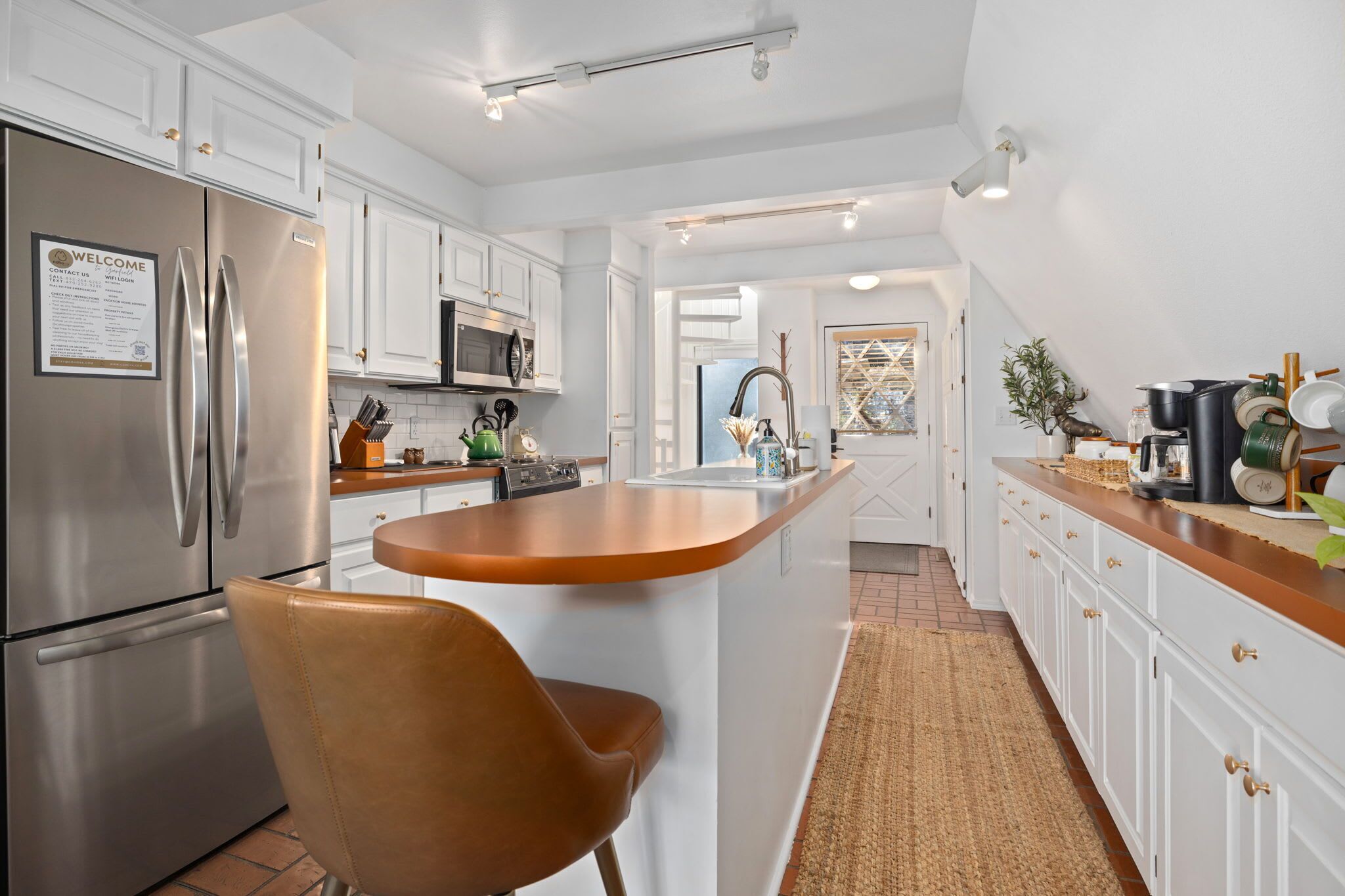 冰箱、微波炉、烤箱、炉灶