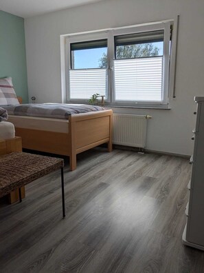 2 Schlafzimmer, Bügeleisen/Bügelbrett, WLAN, Bettwäsche