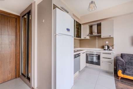 Superior Condo, City View | 1 bedroom, desk, laptop workspace, free WiFi