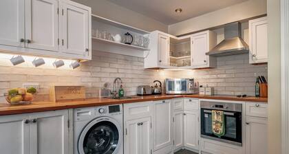 3 Bedroom pet Friendly Home in the Heart of Kenmare Town