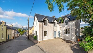 3 عدّة غرف نوم