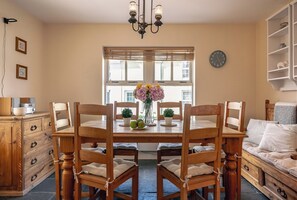 Apartment | 3 bedrooms - 3 Bedroom pet Friendly Home in the Heart of Kenmare Town (Kenmare)