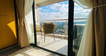 Top Floor 1 bedroom with Amazing City Skyline Views of Nairobi, in Kileleshwa.