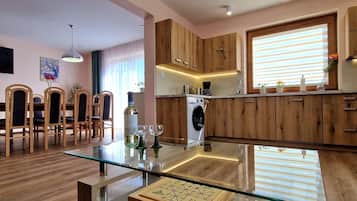 House | Private kitchen | Electric kettle, toaster