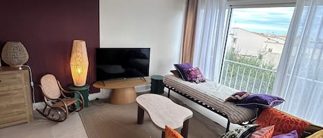 TV