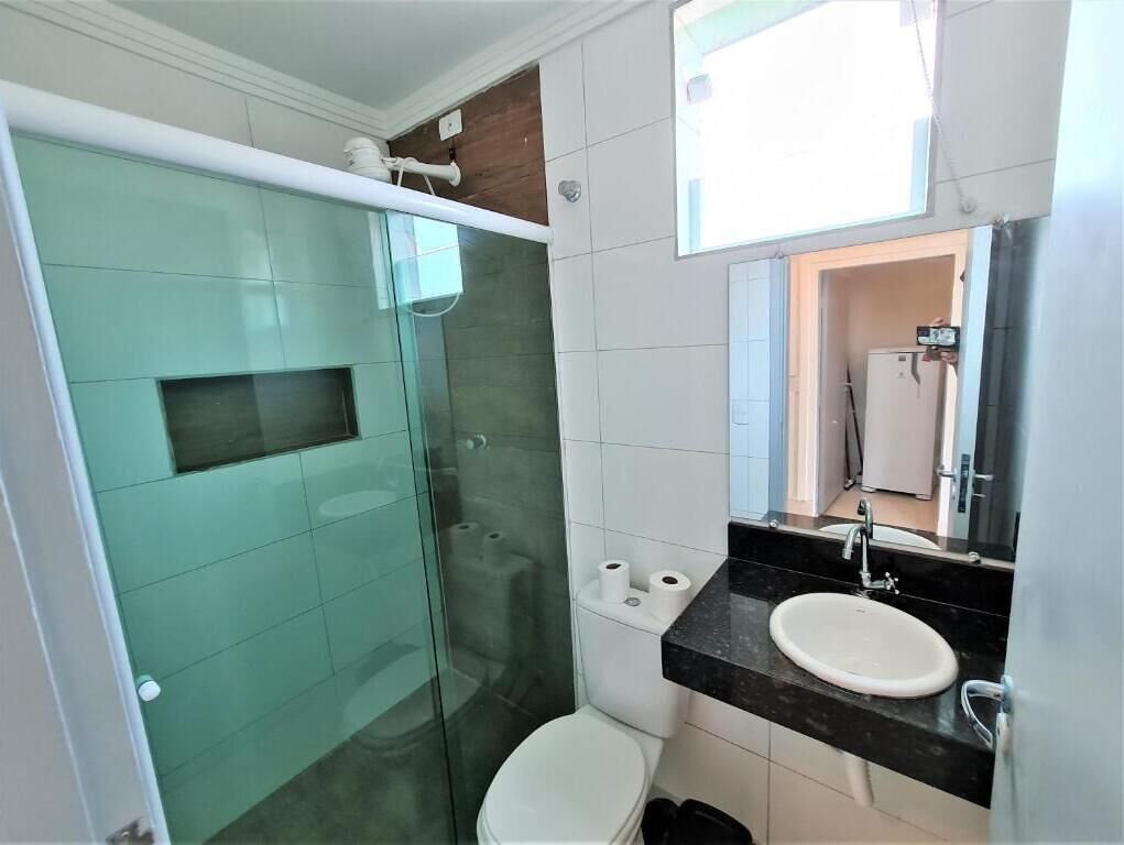 Superior Studio | Bathroom | Separate tub and shower, free toiletries, towels, soap