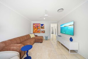 Télévision, espaces bureaux