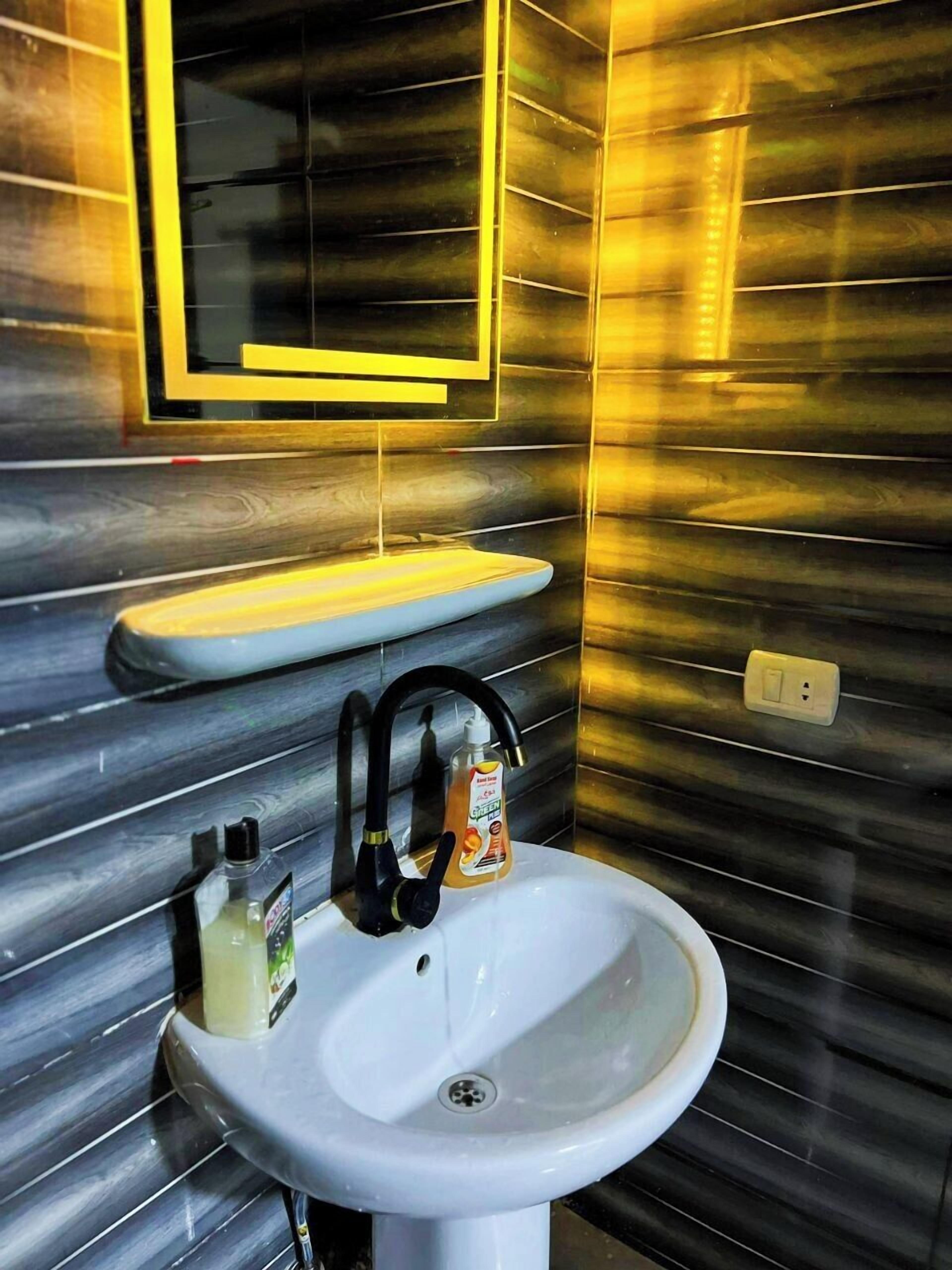 Photo - Four pyramids View Guest house