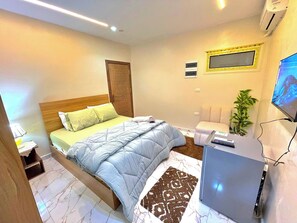 Egyptian cotton sheets, premium bedding, Select Comfort beds - Four pyramids Guest house (Giza)