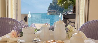 Bellavista 湖濱公寓