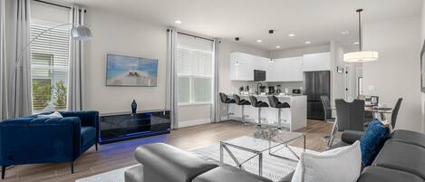 House | 4 bedrooms, Internet