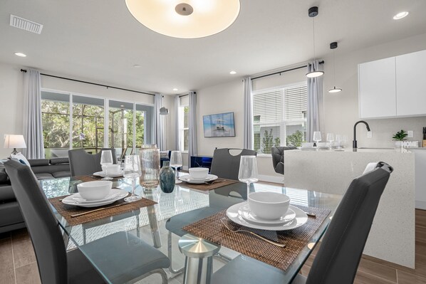 House | 4 bedrooms, Internet - Modern 4BR Family Home With Private Pool (Clermont)