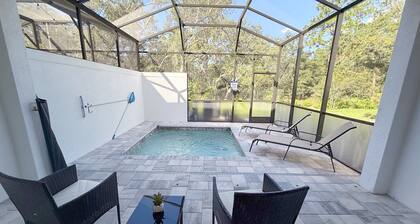 Modern 4BR Family Home With Private Pool