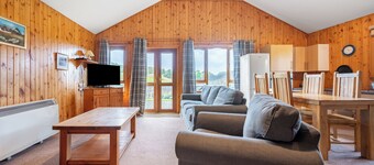 Glomach Lodge @ Lochletter Lodges. A 2 bedroom lodge in beautiful Glen Urquhart.